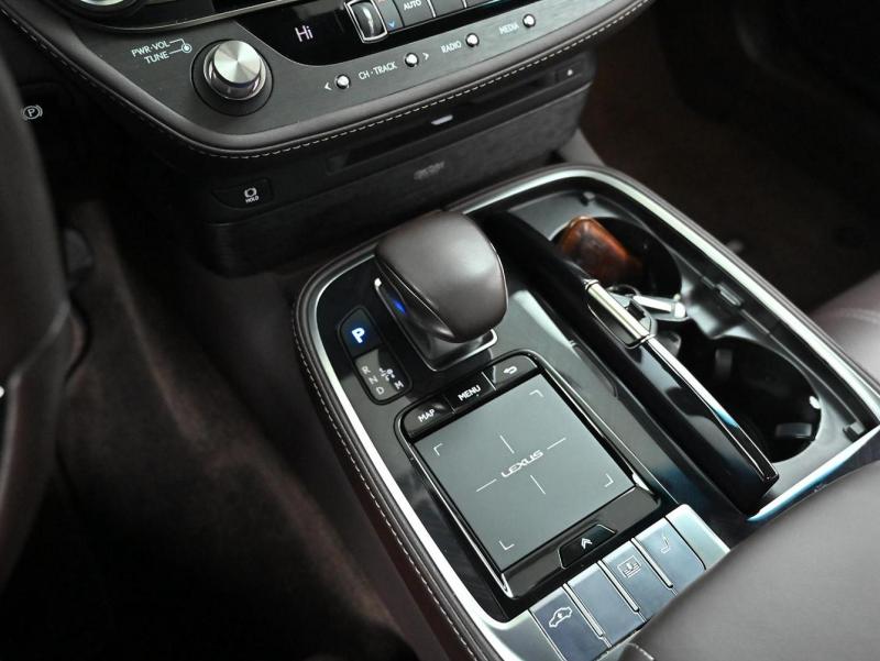 렉서스 LS(5세대) 500 AWD 럭셔리 - 이미지 9