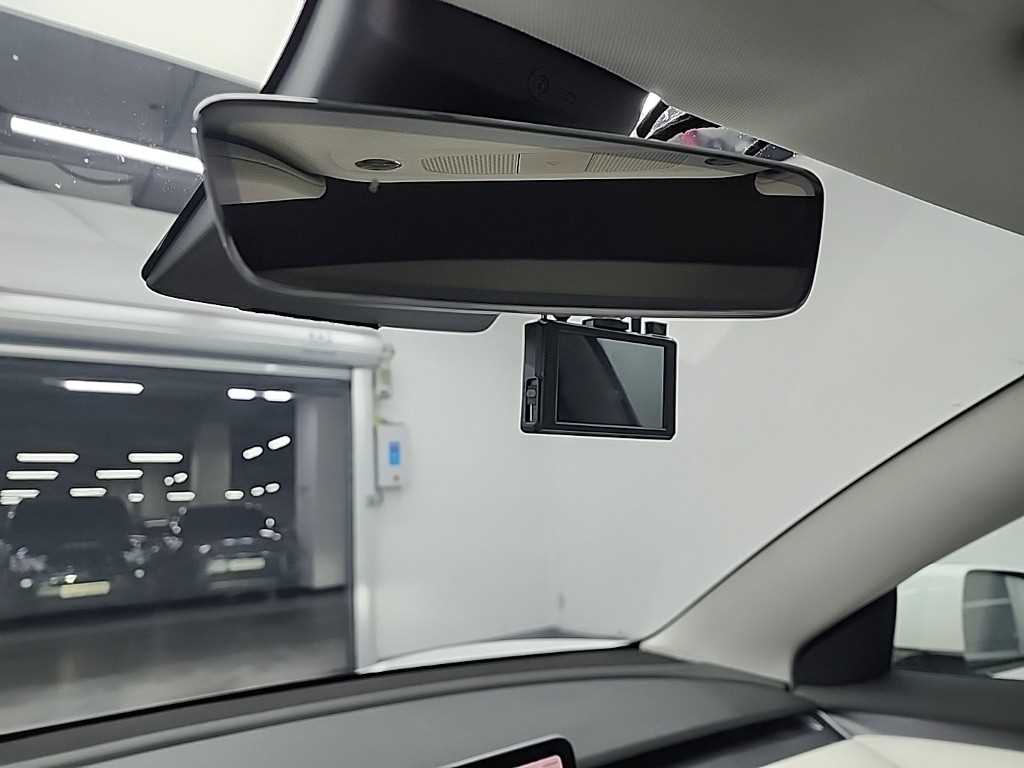 테슬라 모델 3 AWD 롱 레인지 - 이미지 5