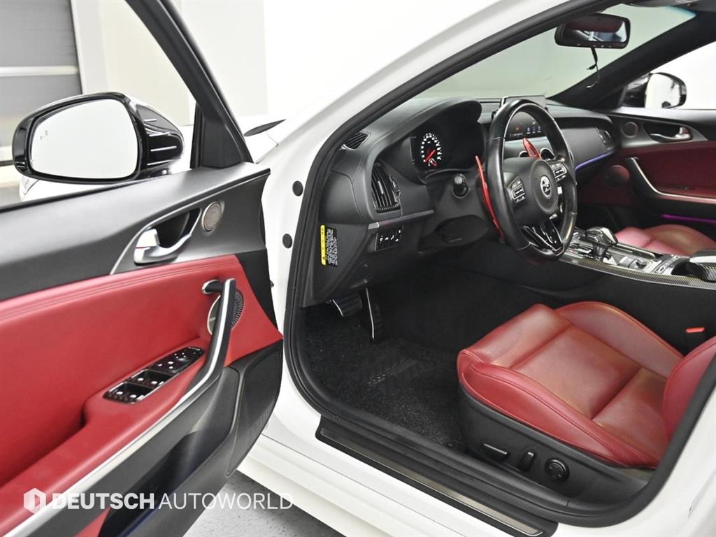 기아 스팅어 2.0 터보 AWD 플래티넘 - 이미지 2