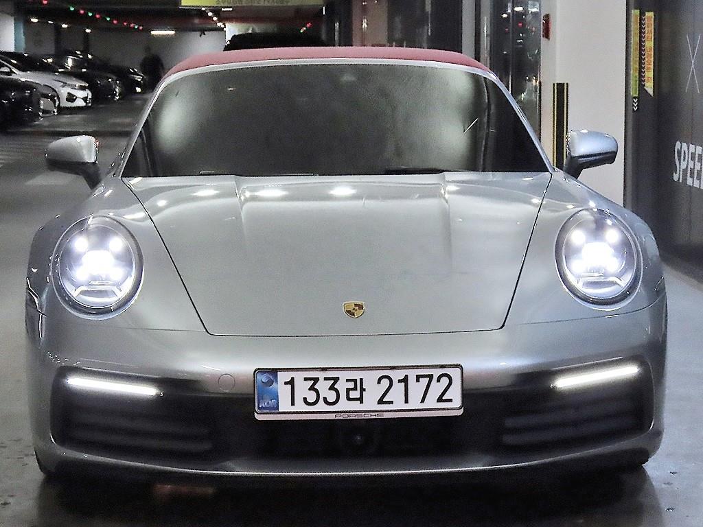 포르쉐 911(992) 카레라 4 카브리올레 - 이미지 10