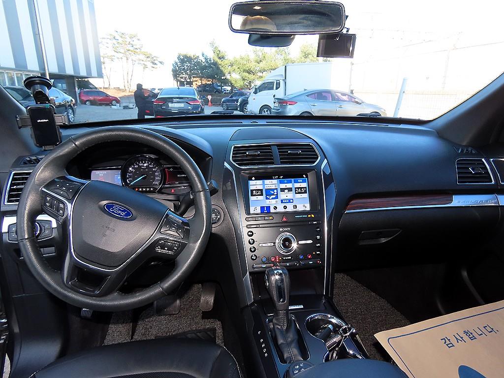 포드 익스플로러(5세대) 3.5 V6 4WD 리미티드 - 이미지 6