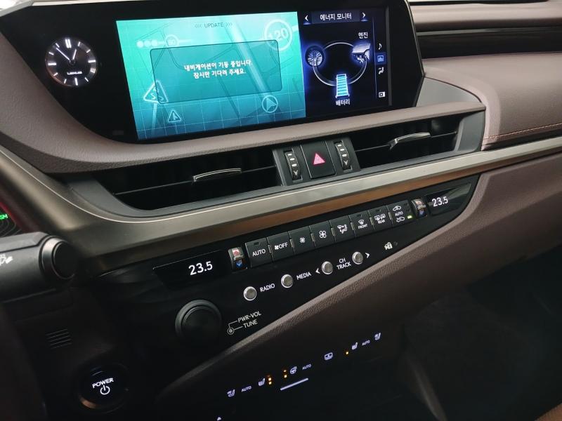렉서스 ES(7세대) 300h 럭셔리 플러스 - 이미지 8