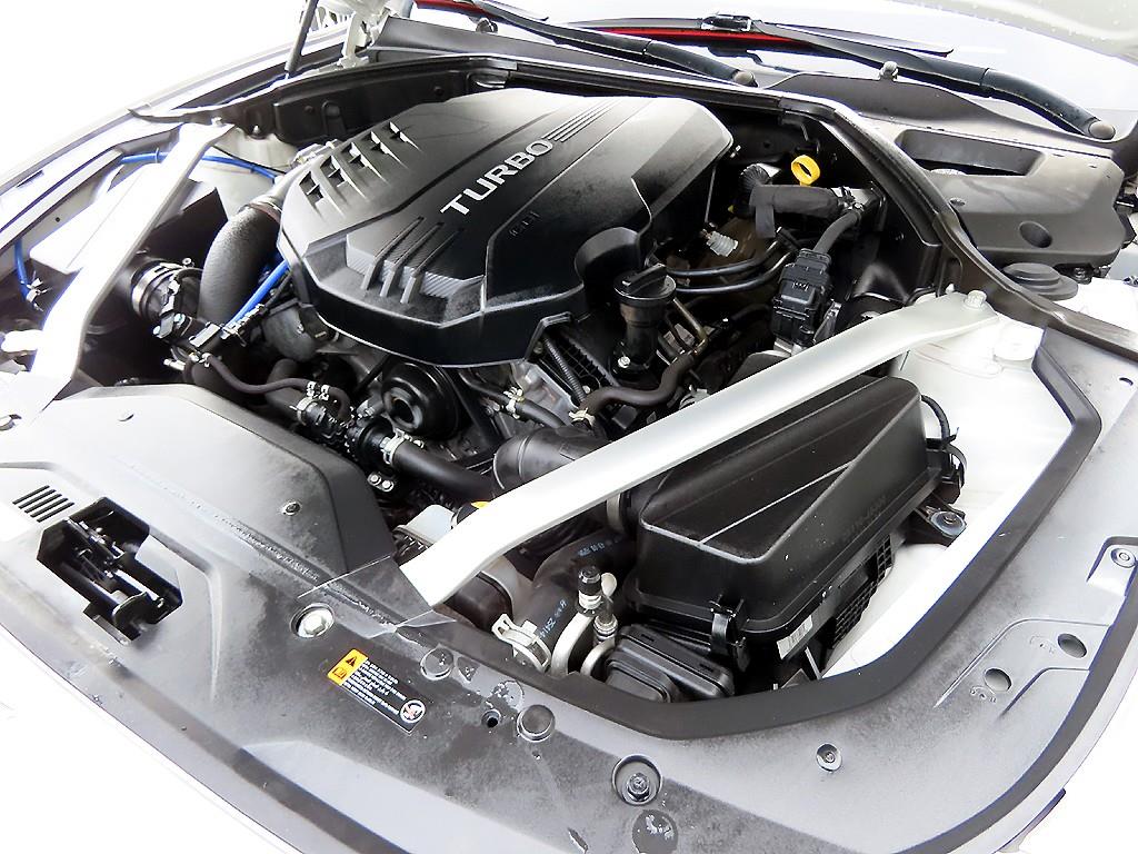 제네시스 더 뉴G70 가솔린 3.3T AWD 스포츠 패키지 - 이미지 14