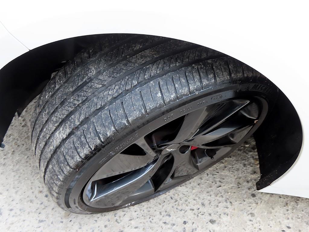 제네시스 더 뉴G70 가솔린 3.3T AWD 스포츠 패키지 - 이미지 6