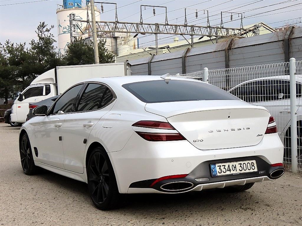 제네시스 더 뉴G70 가솔린 3.3T AWD 스포츠 패키지 - 이미지 9