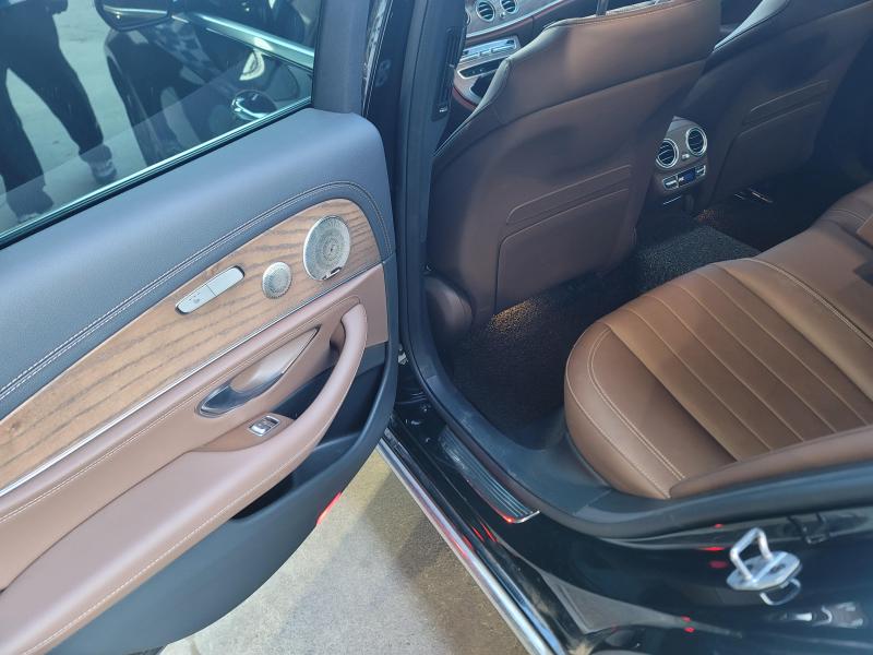 벤츠 E클래스(5세대) E300e 4매틱 익스클루시브 - 이미지 4