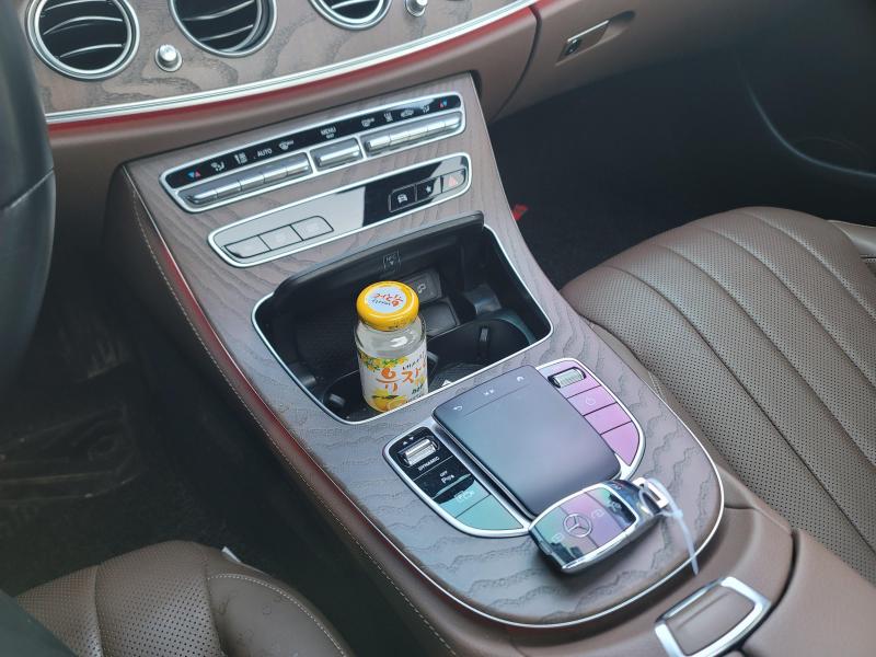 벤츠 E클래스(5세대) E300e 4매틱 익스클루시브 - 이미지 10