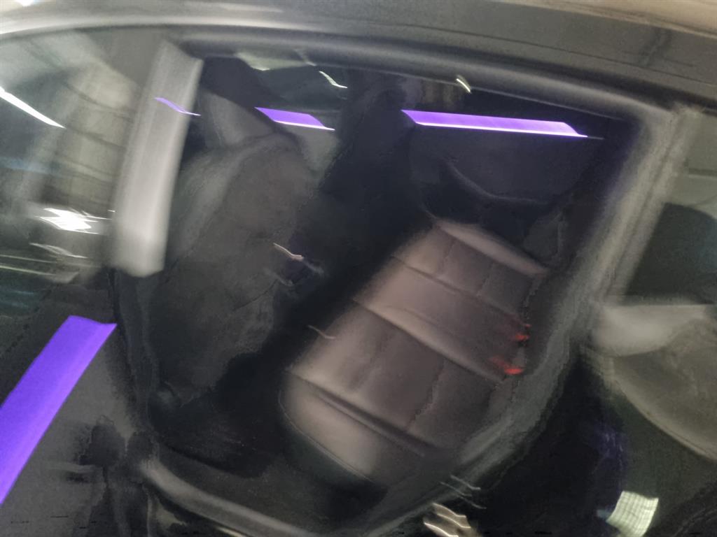 테슬라 모델 3 RWD - 이미지 14