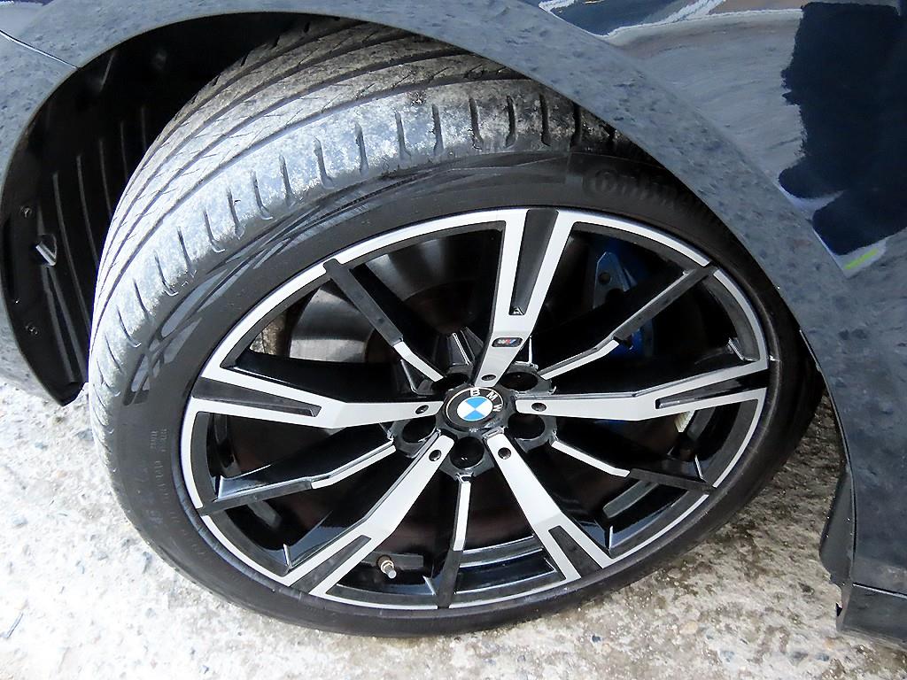 BMW 5시리즈(8세대) 530i xDrive M 스포츠 - 이미지 4