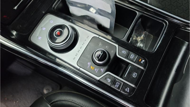 기아 신형쏘렌토(MQ4) 2.2 디젤 4WD 노블레스 - 이미지 3