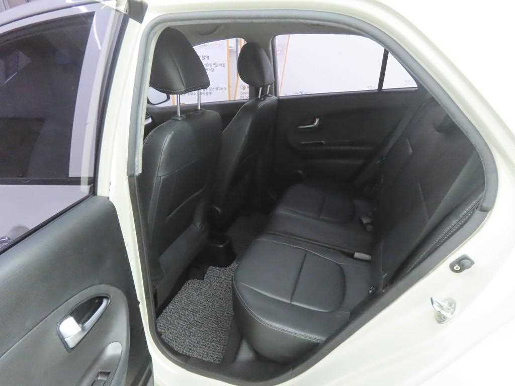 기아 올 뉴모닝 가솔린 럭셔리 - 이미지 15