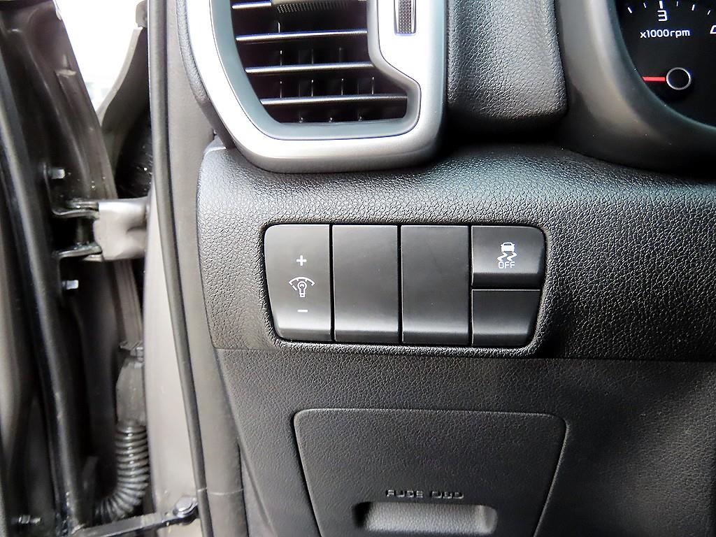 기아 신형 스포티지 R2.0 2WD 프레스티지 - 이미지 9