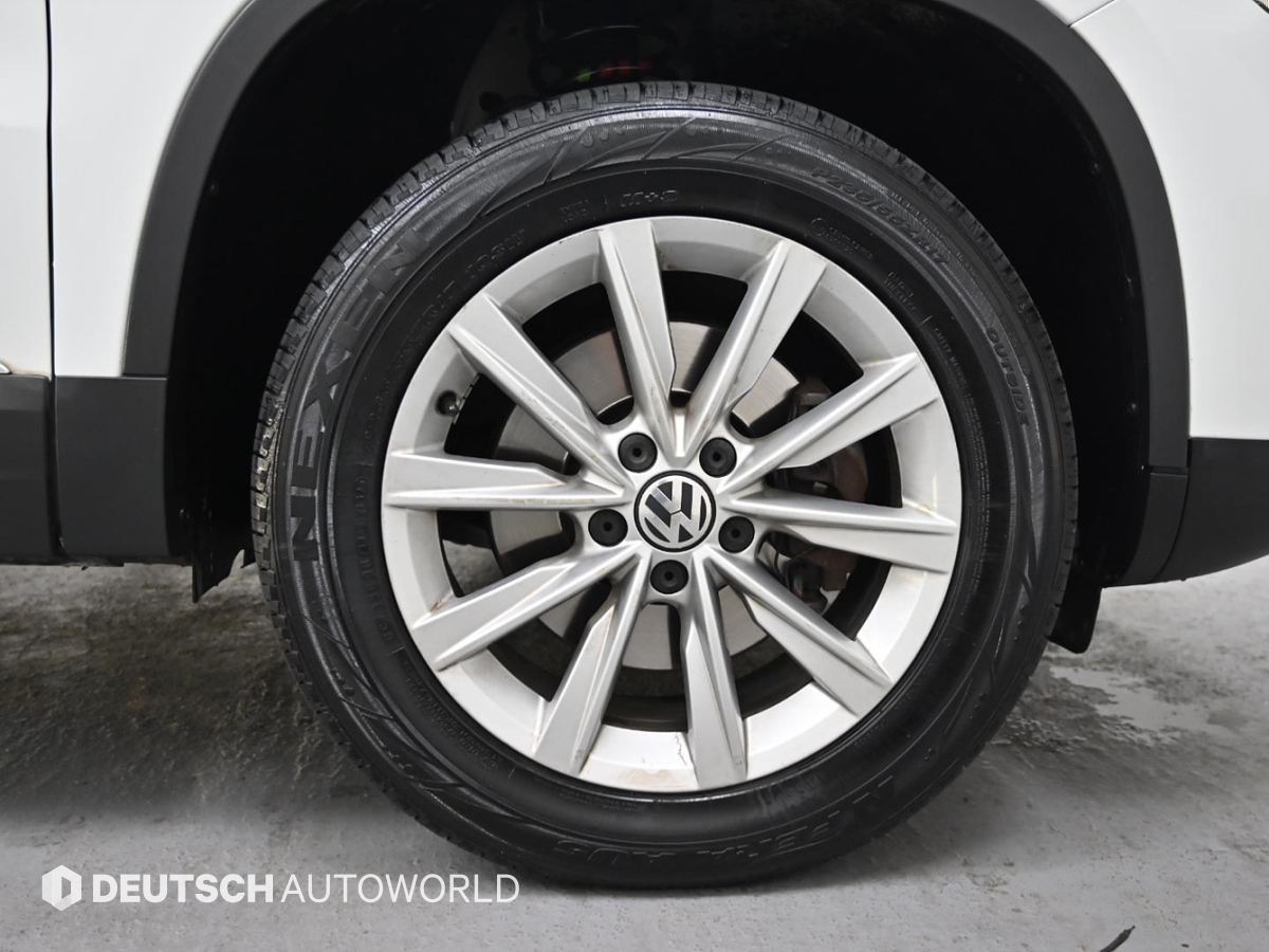 폭스바겐 티구안 2.0 TDI 블루모션 컴포트 - 이미지 8