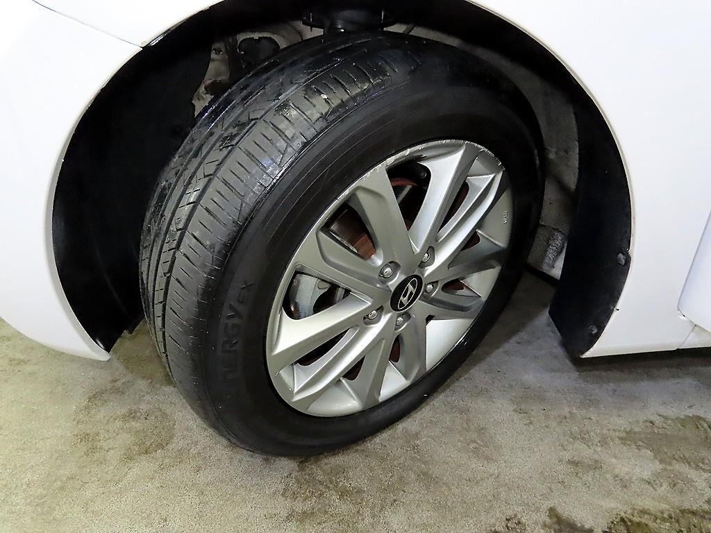 현대 더 뉴아반떼MD 1.6 VGT 스마트 - 이미지 17