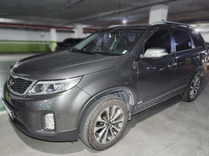 기아 뉴쏘렌토 R R2.0 4WD 트렌디 - 이미지 15