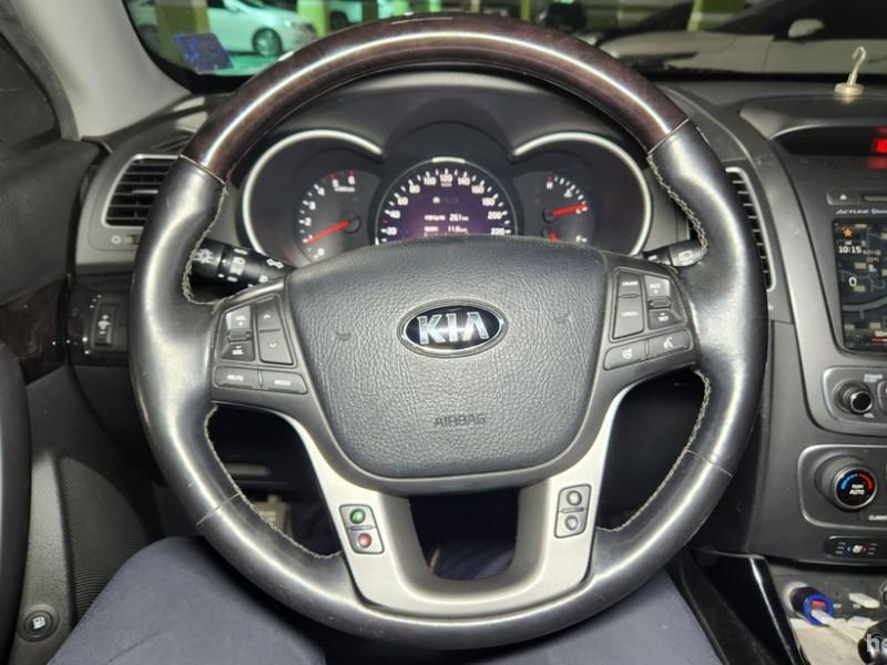 기아 뉴쏘렌토 R R2.0 4WD 트렌디 - 이미지 13