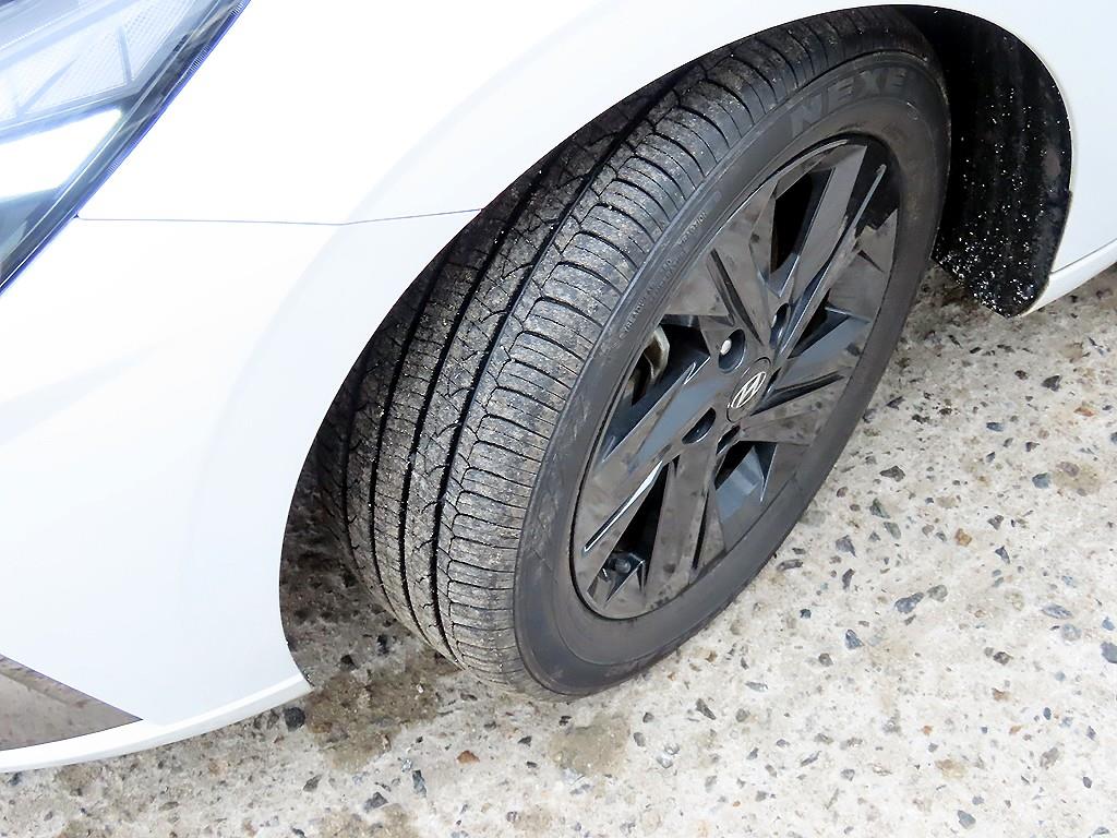 현대 아반떼 하이브리드(CN7) HEV 모던