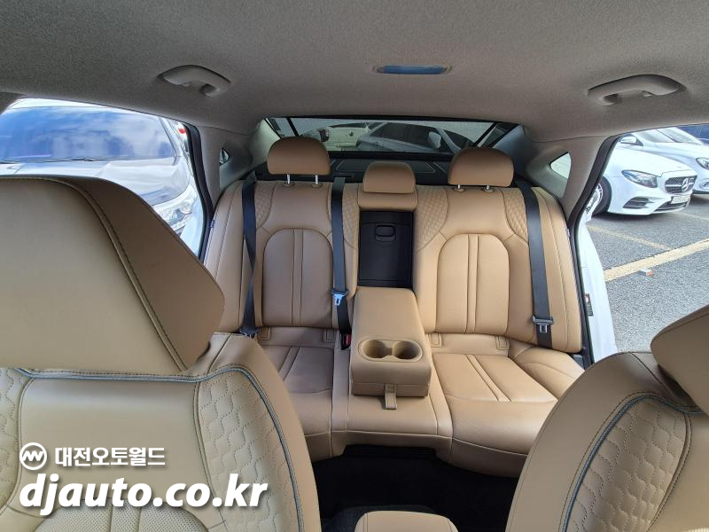 현대 쏘나타(DN8) 하이브리드 2.0 HEV 인스퍼레이션 - 이미지 12