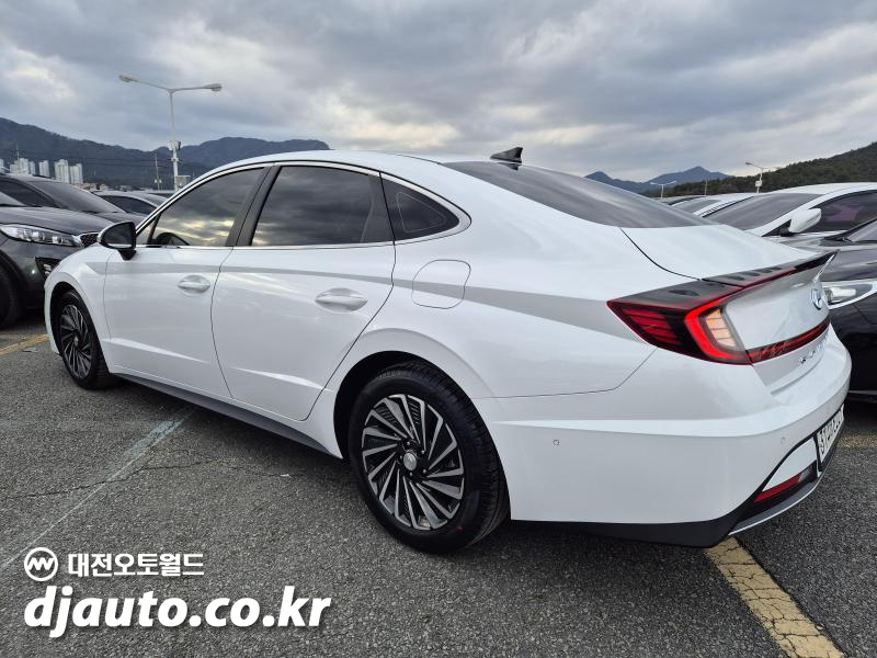 현대 쏘나타(DN8) 하이브리드 2.0 HEV 인스퍼레이션 - 이미지 19