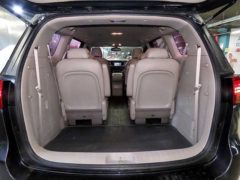 기아 올 뉴카니발 9인승 디젤 럭셔리 - 이미지 18