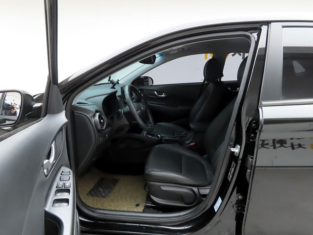 현대 더 뉴코나 2.0 2WD 스마트 - 이미지 12