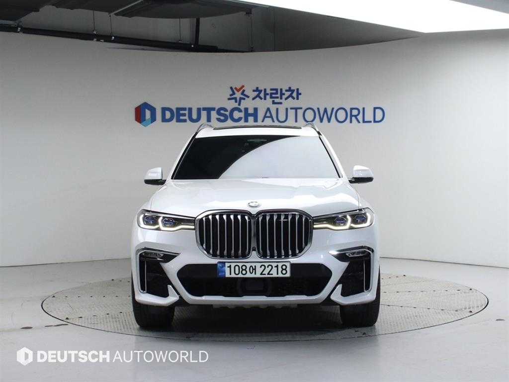 BMW X7 40i xDrive M스포츠 팩