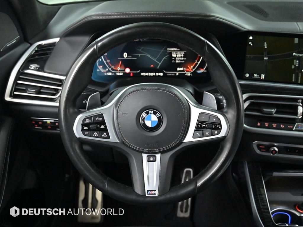 BMW X7 40i xDrive M스포츠 팩 - 이미지 14