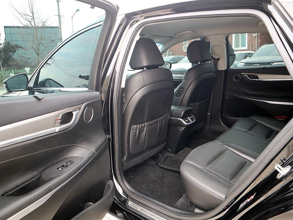 현대 더 뉴그랜저IG LPi 3.0 렌터카 익스클루시브 - 이미지 11