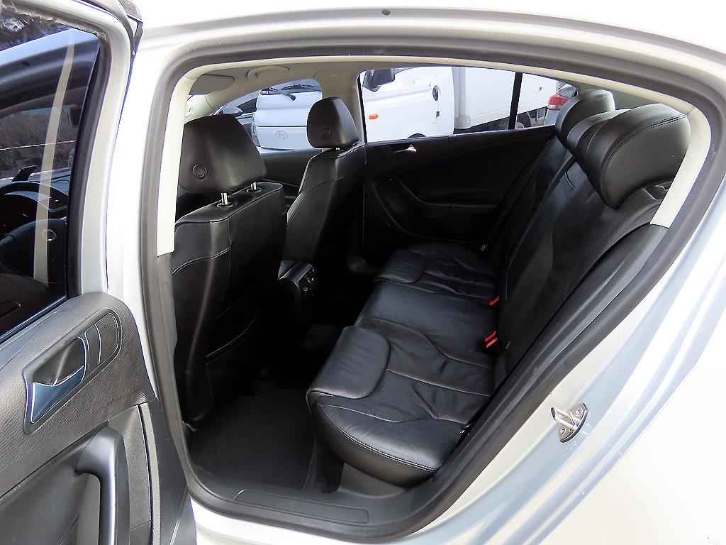 폭스바겐 뉴파사트(6세대) 2.0 TDI 프리미엄 - 이미지 15