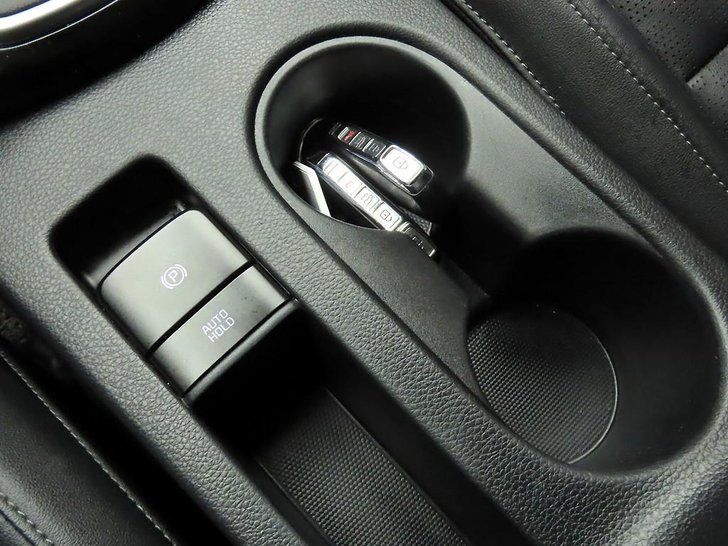 기아 셀토스 1.6 가솔린 2WD 노블레스 - 이미지 11