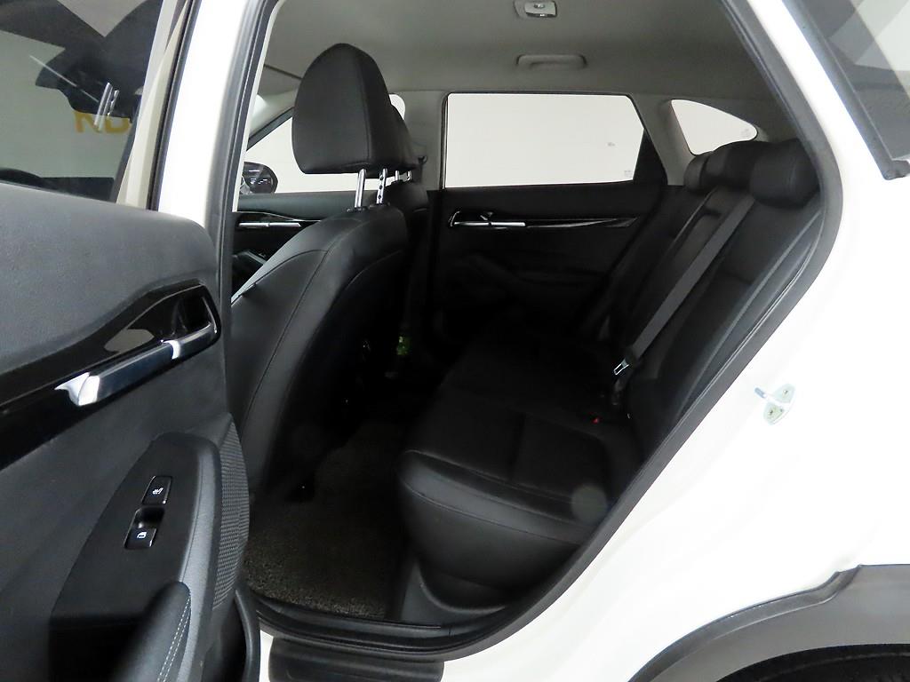 기아 셀토스 1.6 가솔린 2WD 노블레스 - 이미지 13