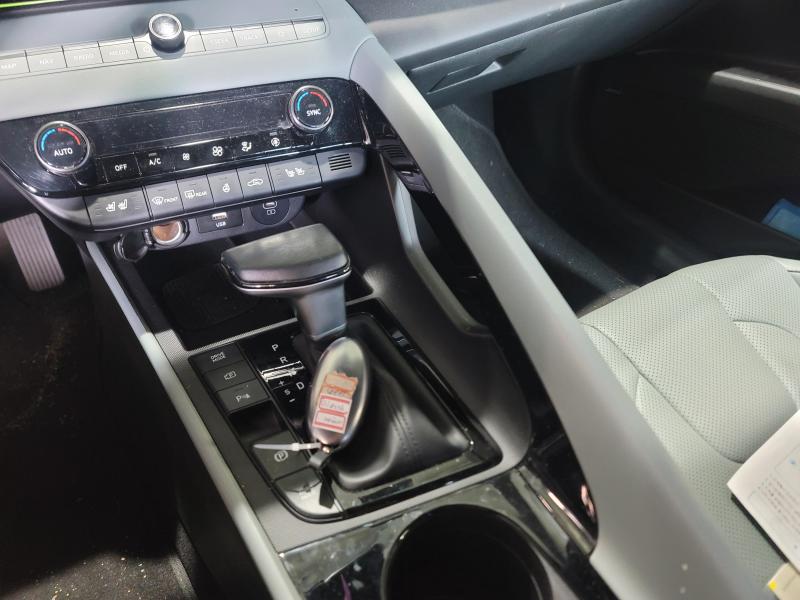 현대 더 뉴아반떼(CN7) 가솔린 1.6 인스퍼레이션 - 이미지 10