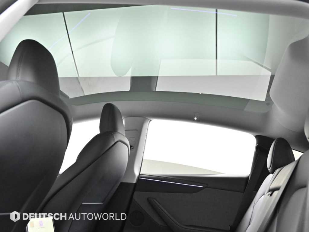 테슬라 모델 Y RWD - 이미지 6