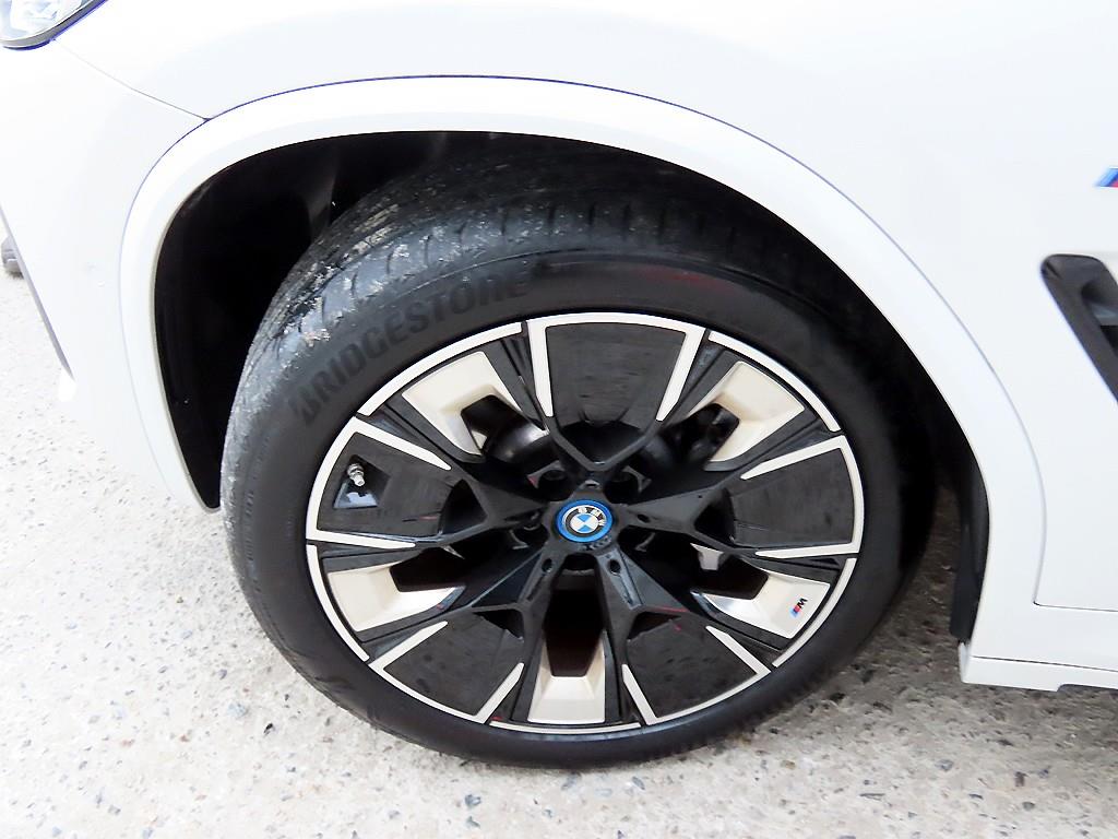 BMW iX3 eDrive M 스포츠팩 - 이미지 17