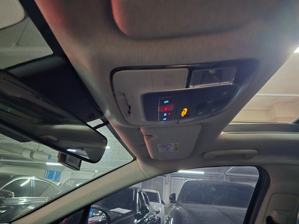 현대 쏘나타(DN8) 하이브리드 2.0 HEV 프리미엄 플러스 - 이미지 11