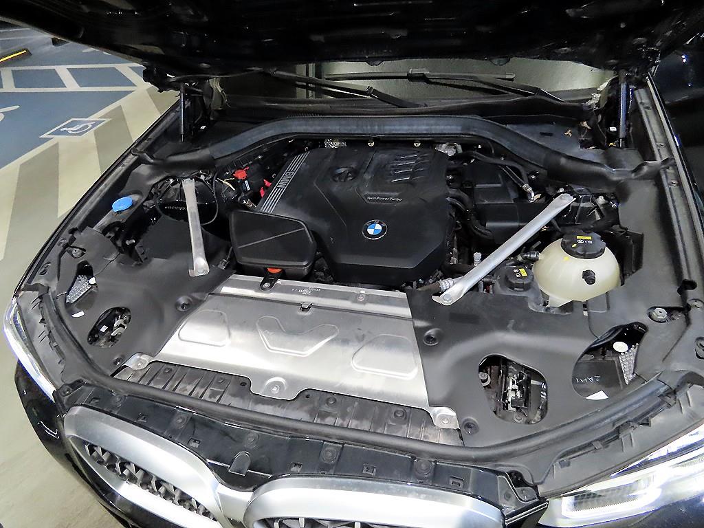 BMW X4(2세대) 20i xDrive M스포츠 - 이미지 3