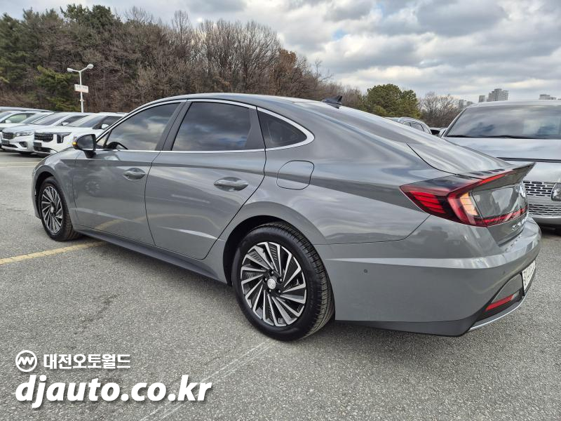 현대 쏘나타(DN8) 하이브리드 2.0 HEV 인스퍼레이션 - 이미지 4