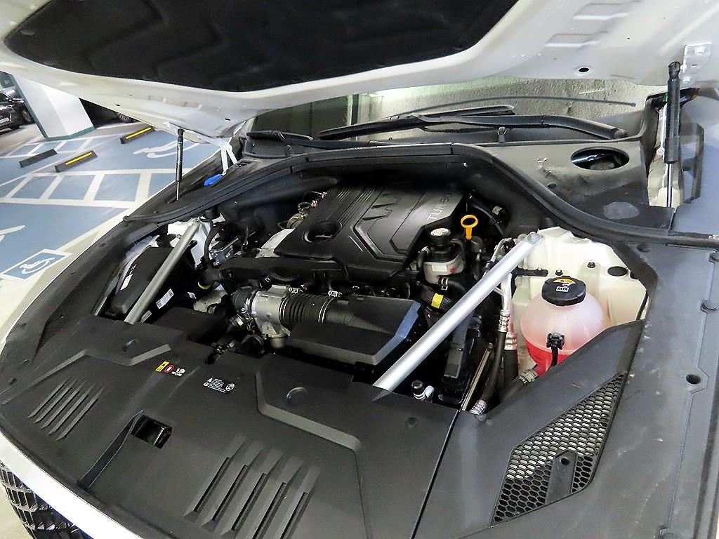 제네시스 GV70 2.2 디젤 2WD 기본형 - 이미지 4