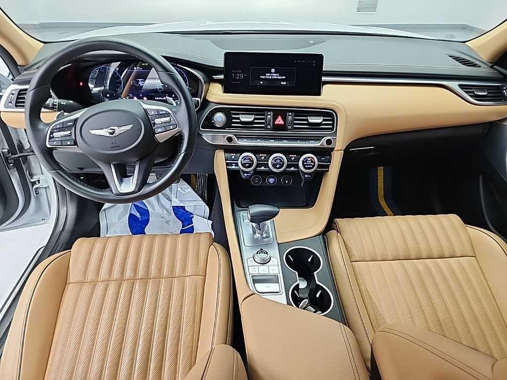 제네시스 더 뉴G70 가솔린 2.0T AWD 기본형 - 이미지 2