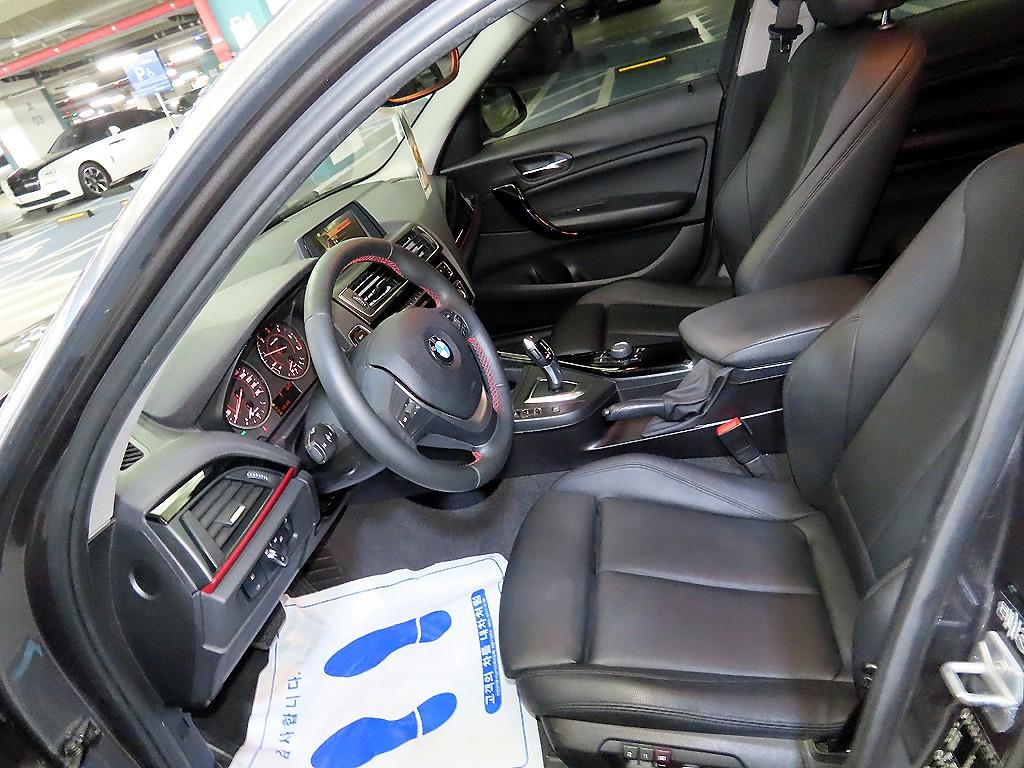 BMW 1시리즈(2세대) 5도어 118d 스포츠 라인 - 이미지 19