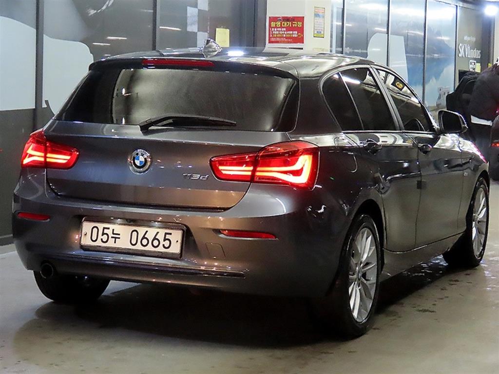 BMW 1시리즈(2세대) 5도어 118d 스포츠 라인 - 이미지 9