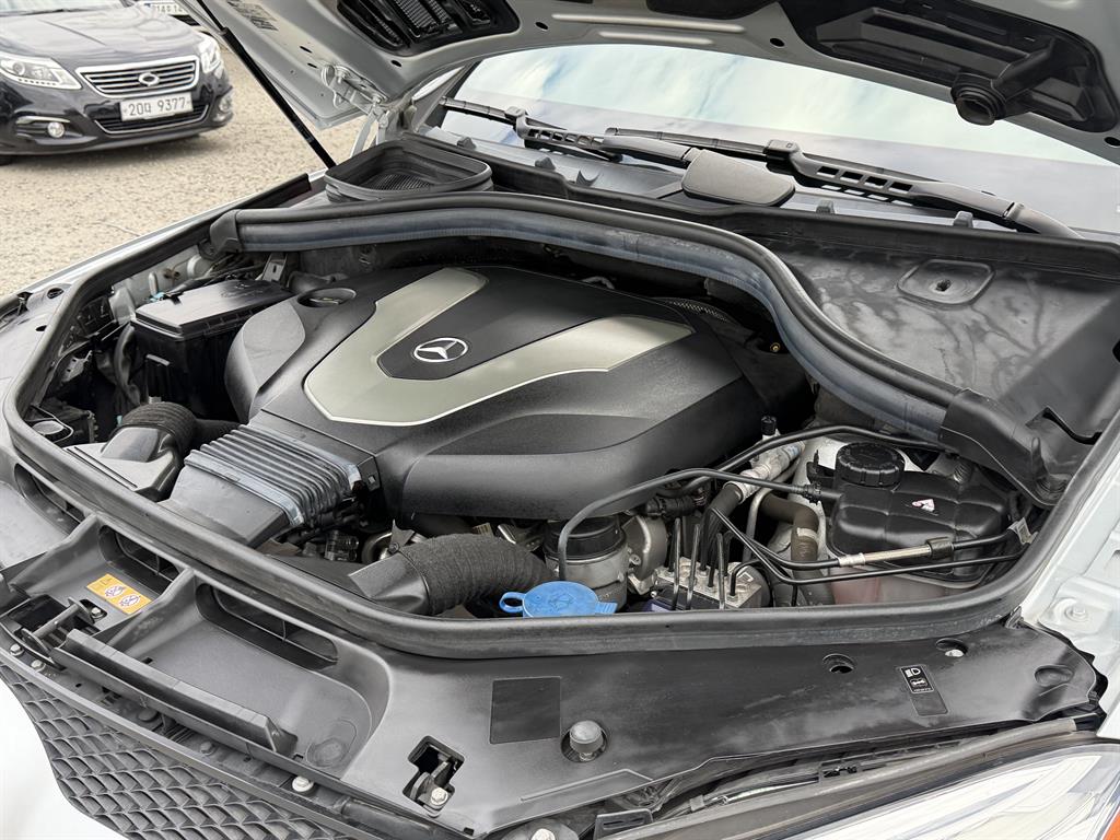 벤츠 GLE클래스(3세대) GLE 350d 4매틱 쿠페 - 이미지 20
