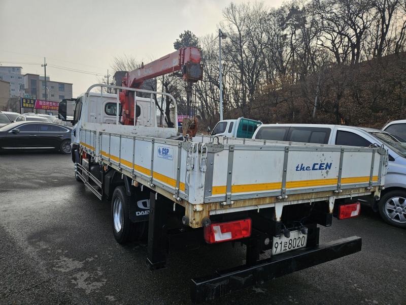 타타대우 더쎈 4톤 극초장축 슬리퍼 - 이미지 11