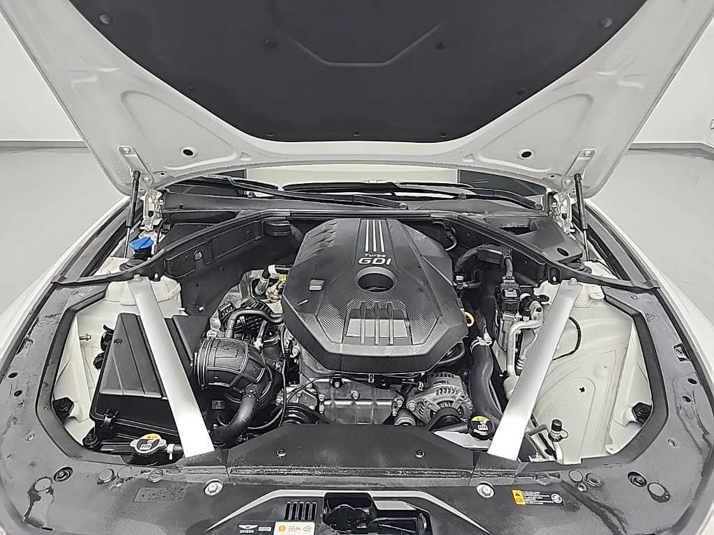 제네시스 더 뉴G70 가솔린 2.0T 2WD 스포츠 패키지 - 이미지 18