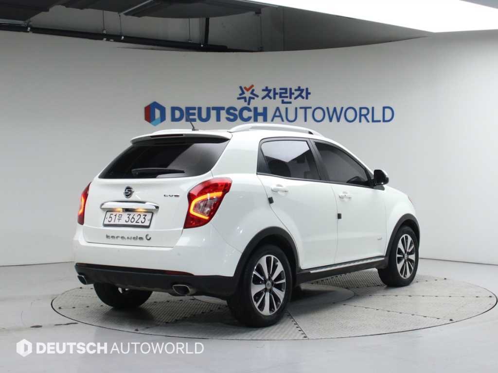 KG모빌리티(쌍용) 뉴 코란도C 2.0 AWD CVT 최고급형 - 이미지 6