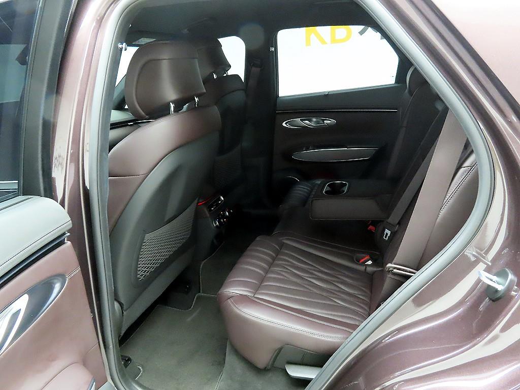 제네시스 GV70 2.5T AWD 기본형 - 이미지 3