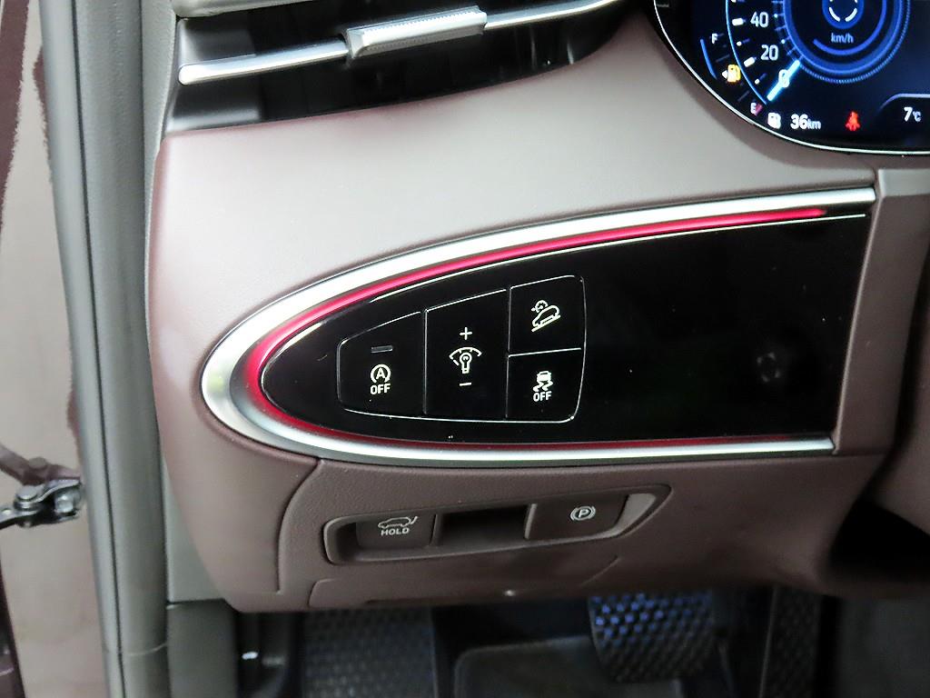 제네시스 GV70 2.5T AWD 기본형 - 이미지 18