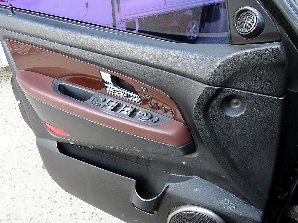 KG모빌리티(쌍용) 슈퍼 렉스턴 4WD RX4 브라운 에디션 - 이미지 5