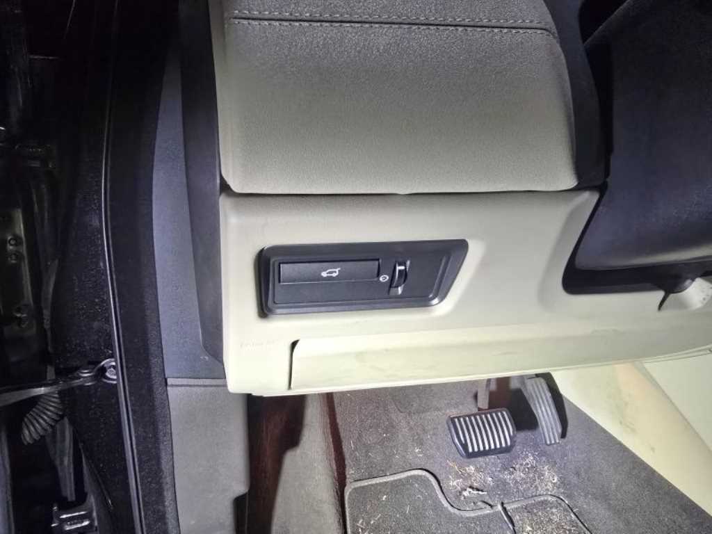 랜드로버 레인지로버 이보크 2.2 SD4 퓨어 - 이미지 7