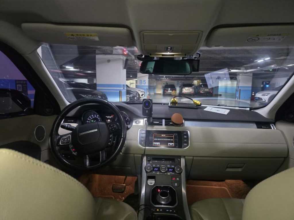 랜드로버 레인지로버 이보크 2.2 SD4 퓨어